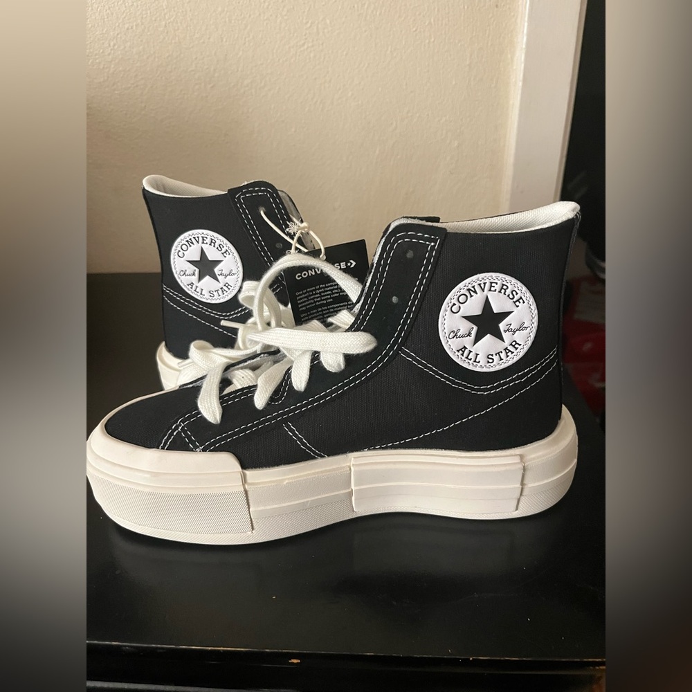 Converse - Picture 1 of 7